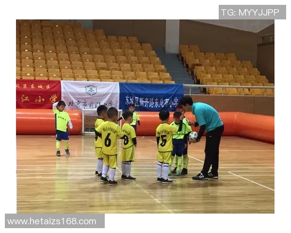 黄娜独家解析足球技巧与战术心得助你提升球技与比赛表现